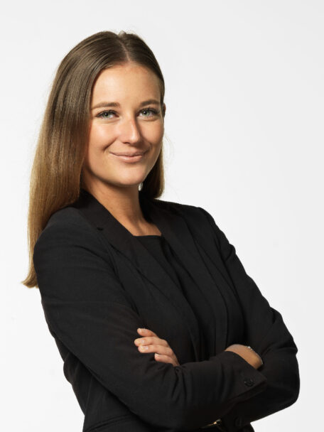Stephanie Stensson, Advokat