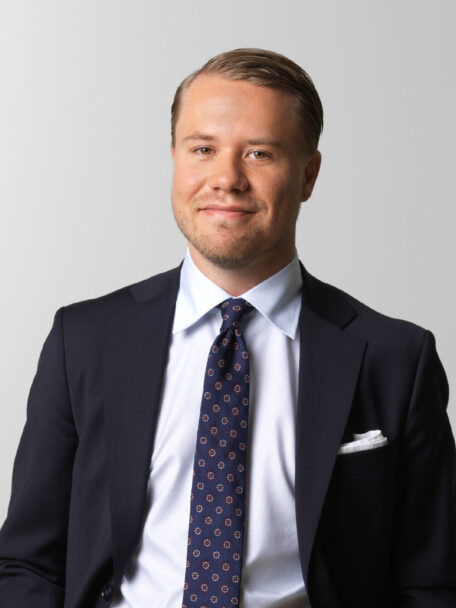 Oscar Persson, biträdande jurist