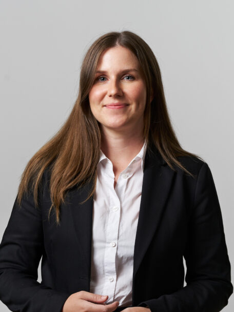 Lina Landberg, biträdande jurist inom arbetsrätt, visselblåsning och utredningar